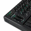 MICROBRUTE_BLACK_DETAIL_2.webp