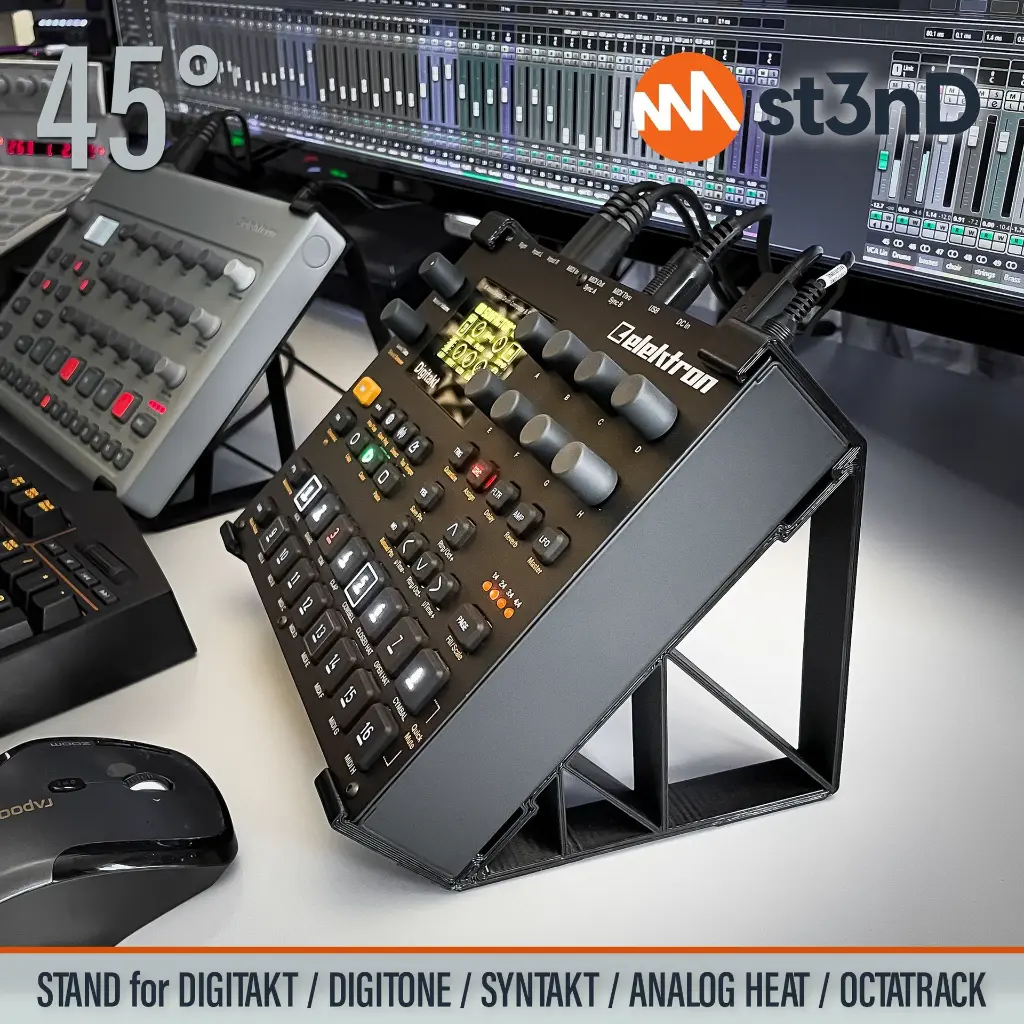STAND-for-DIGITAKT-DIGITONE-SYNTAKT-ANALOG-HEAT-OCTATRACK-45°-st3nD_studio.webp