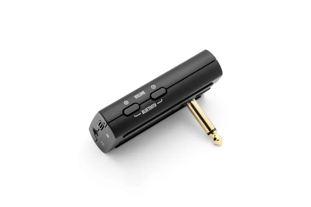 03_TONEX_Plug_MG_8365_r.webp