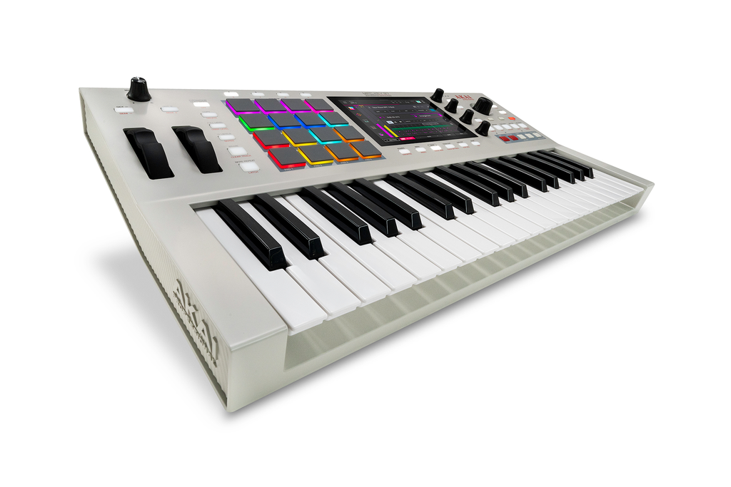 MPC_KEY_37_G2_ALT_ANGLE_WEB.webp