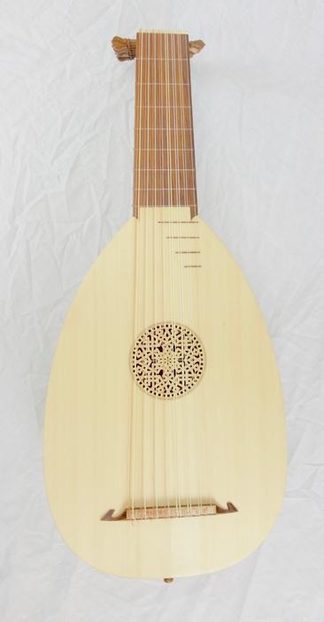 Heritage 8 Course Renaissance Lute with case