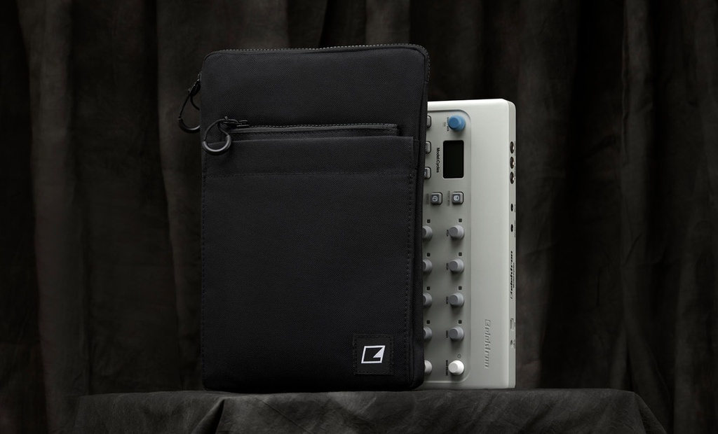 ECC-5b Carry Sleeve for Model: Samples / Cycles